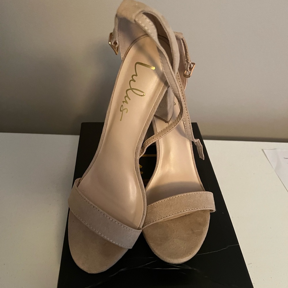 Lulu’s Taylor Natural Suede Ankle Strap Heels - Picture 4 of 5